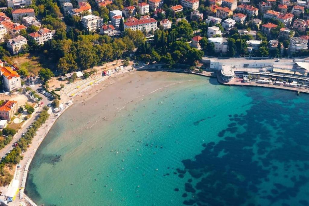 Bright And Colourful Apartment Luce -Sandy Beach Spalato Esterno foto